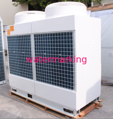 低温 R22 の空気は水スリラー 71kW の警察官 3.68 380V 50Hz を冷却しました